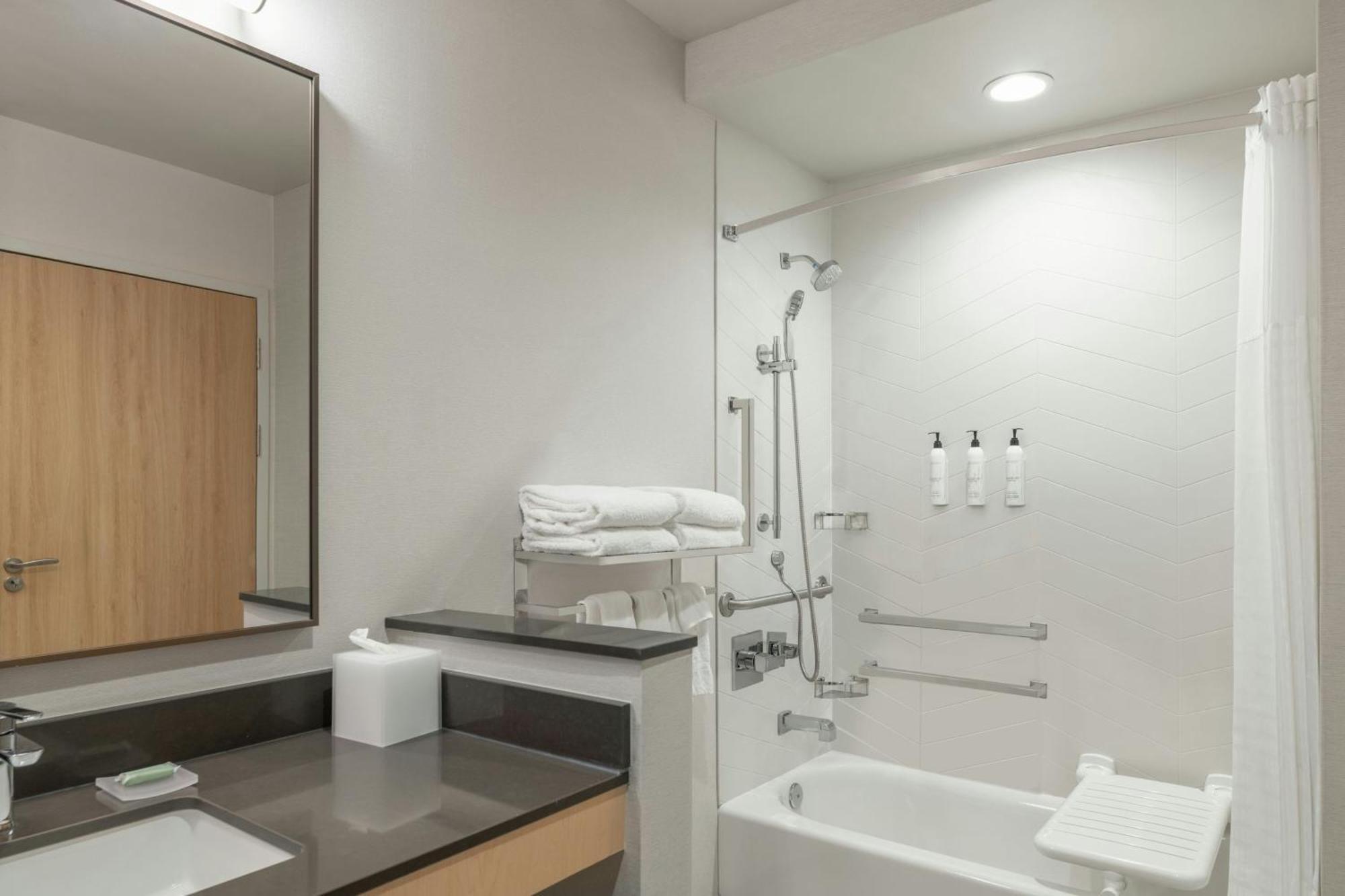 Fairfield By Marriott Inn & Suites Kansas City At The Legends 外观 照片