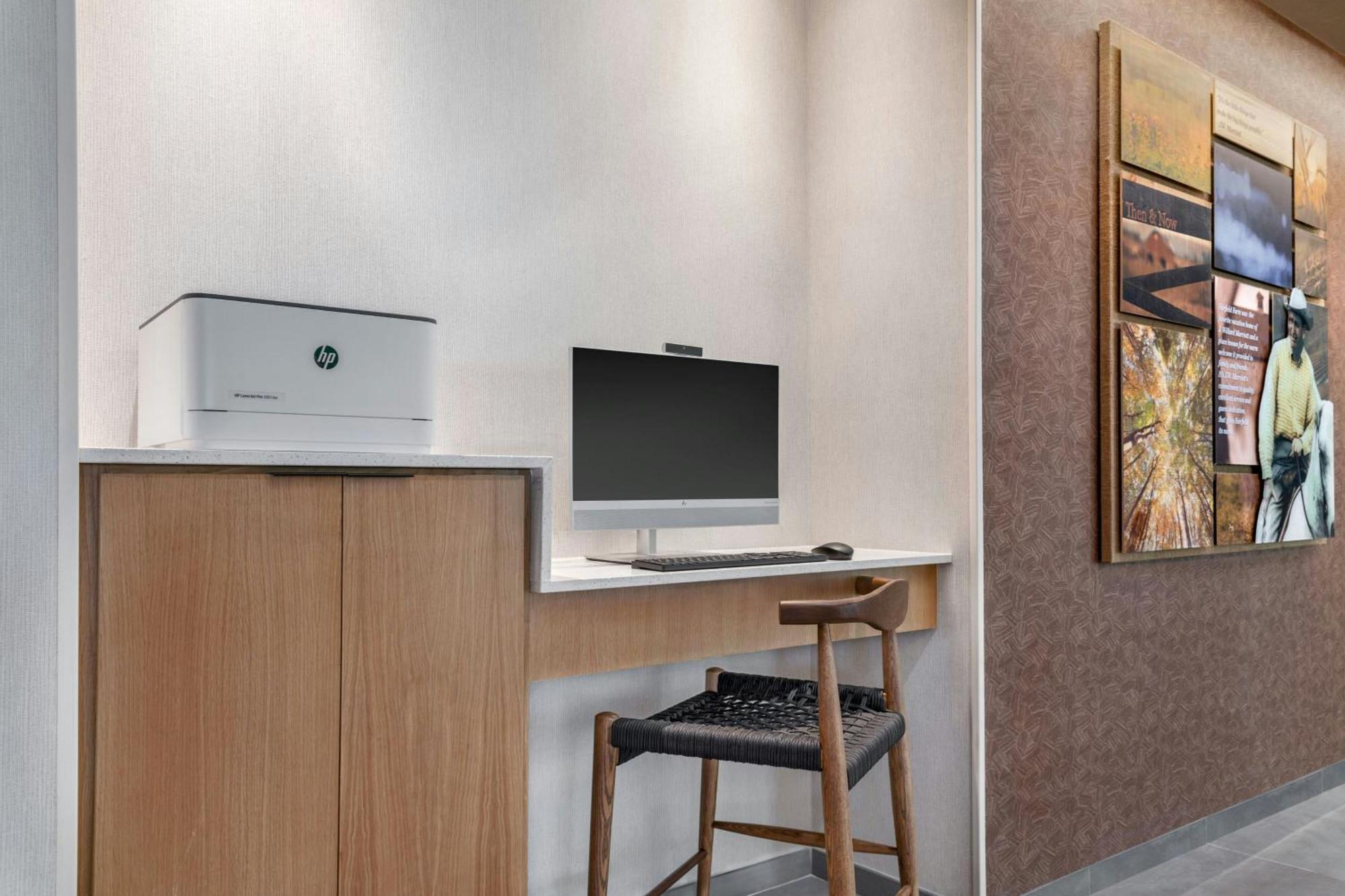 Fairfield By Marriott Inn & Suites Kansas City At The Legends 外观 照片