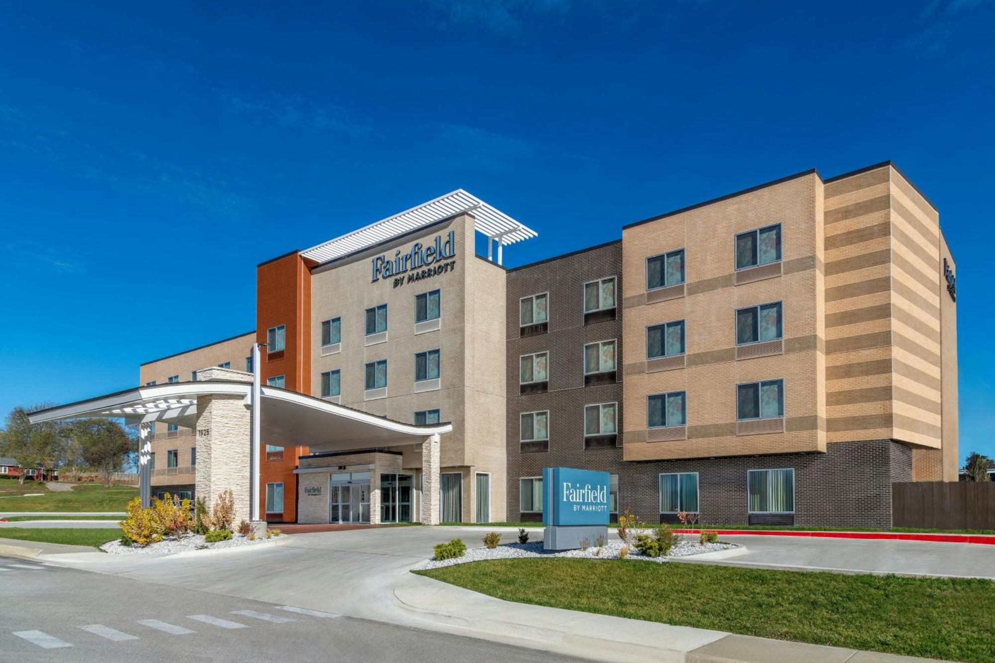 Fairfield By Marriott Inn & Suites Kansas City At The Legends 外观 照片