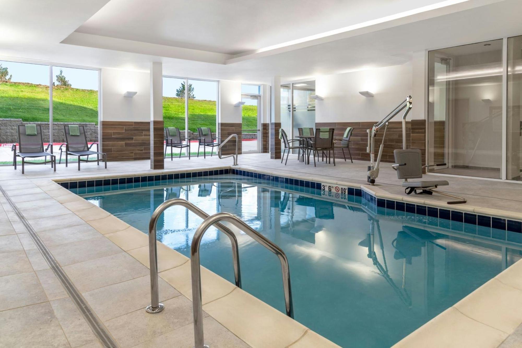 Fairfield By Marriott Inn & Suites Kansas City At The Legends 外观 照片