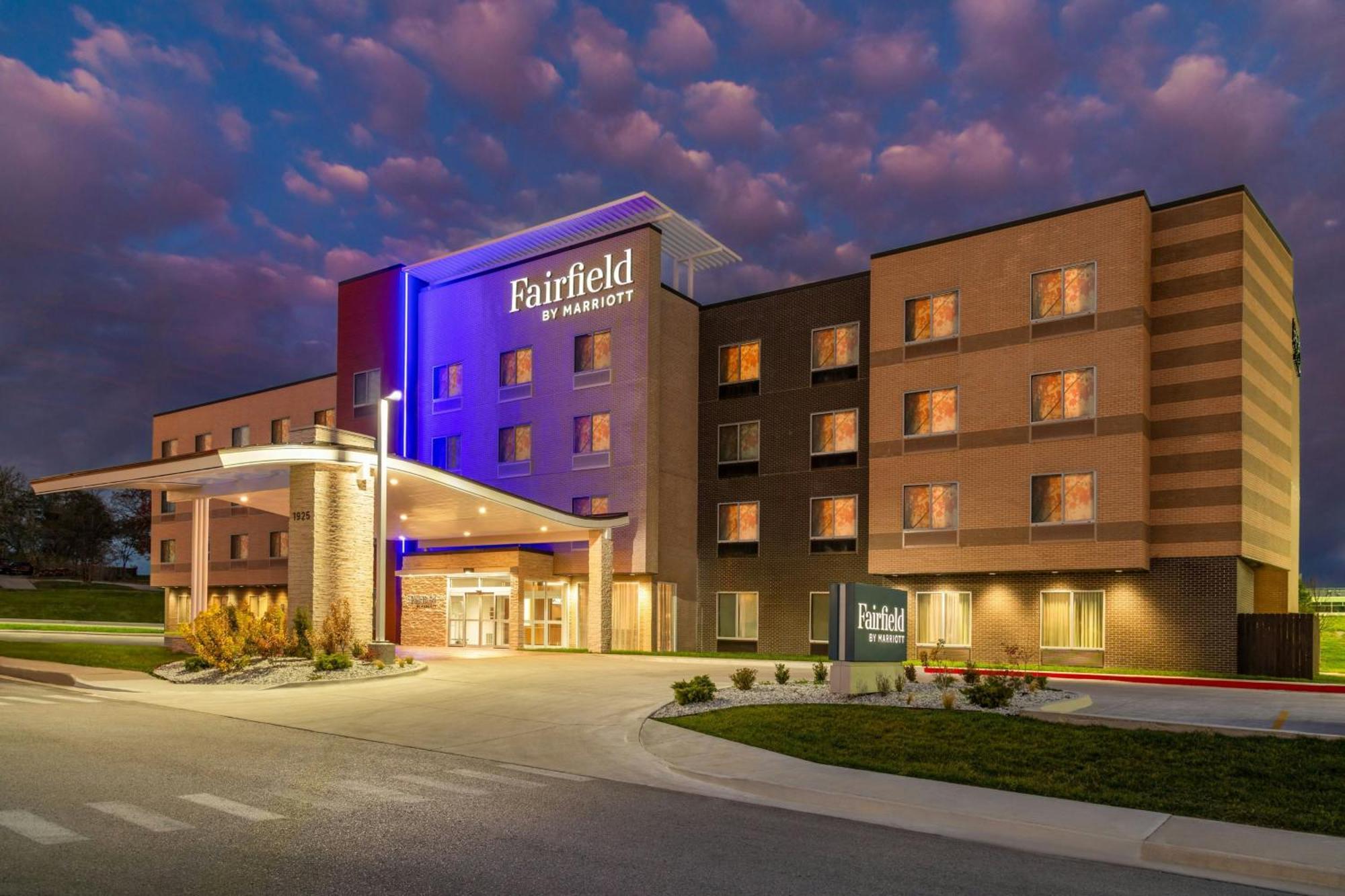 Fairfield By Marriott Inn & Suites Kansas City At The Legends 外观 照片